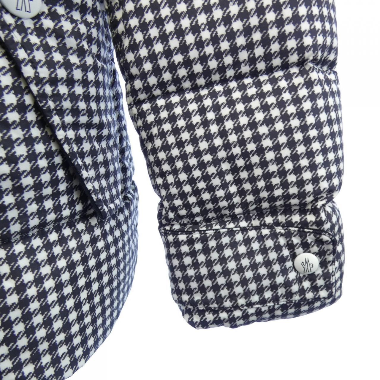 ダウンジャケット