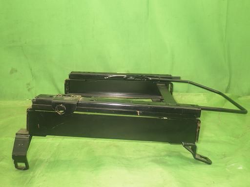 中古】ドラゴンシートアダプター シートレール2個 楽天市場】JURAN