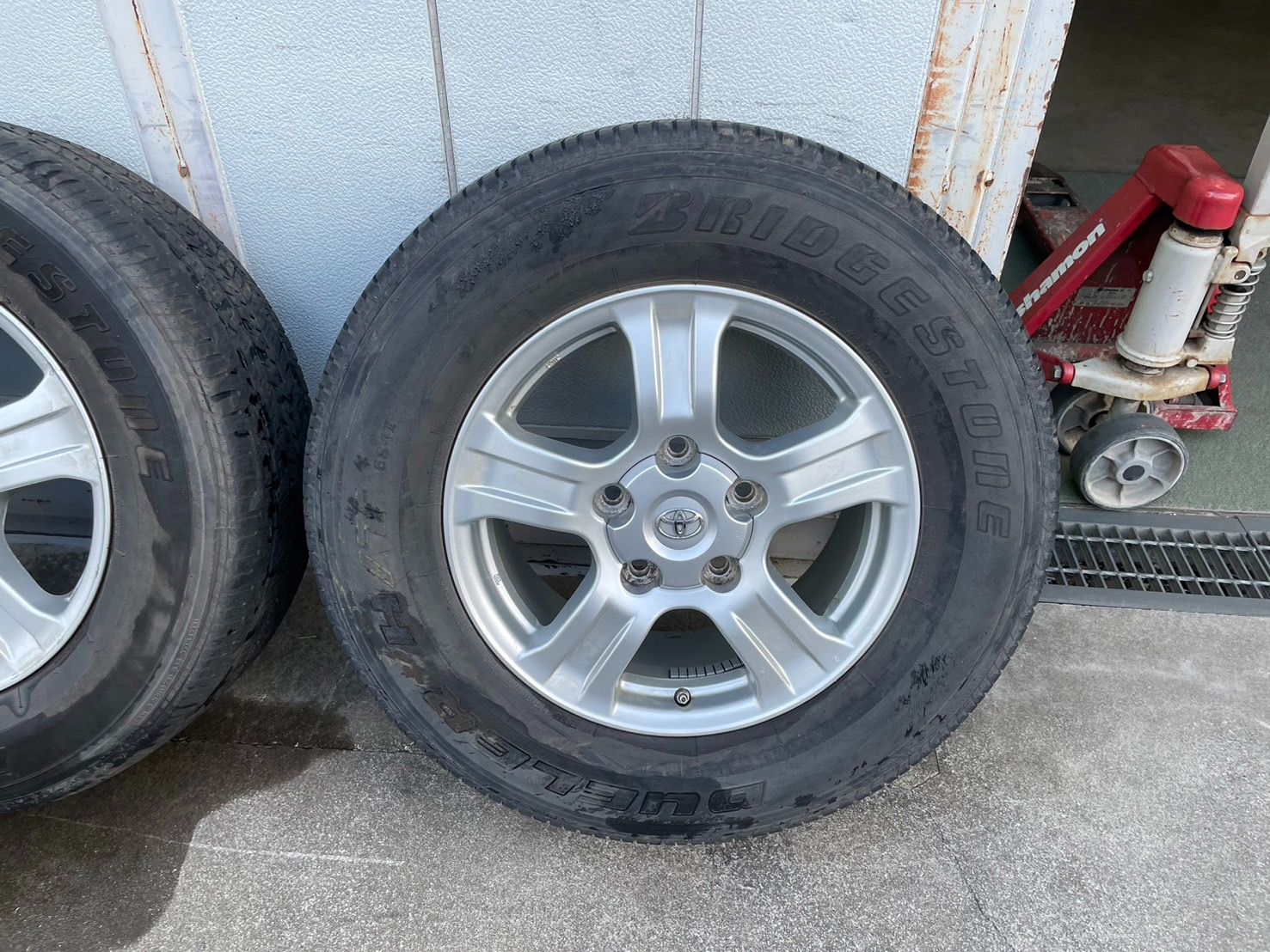 【希少品】USトヨタ タンドラ 純正ホイール スチール 18インチ 4本セット 希少品】USトヨタ タンドラ 純正ホイール スチール 18インチ 4本セット