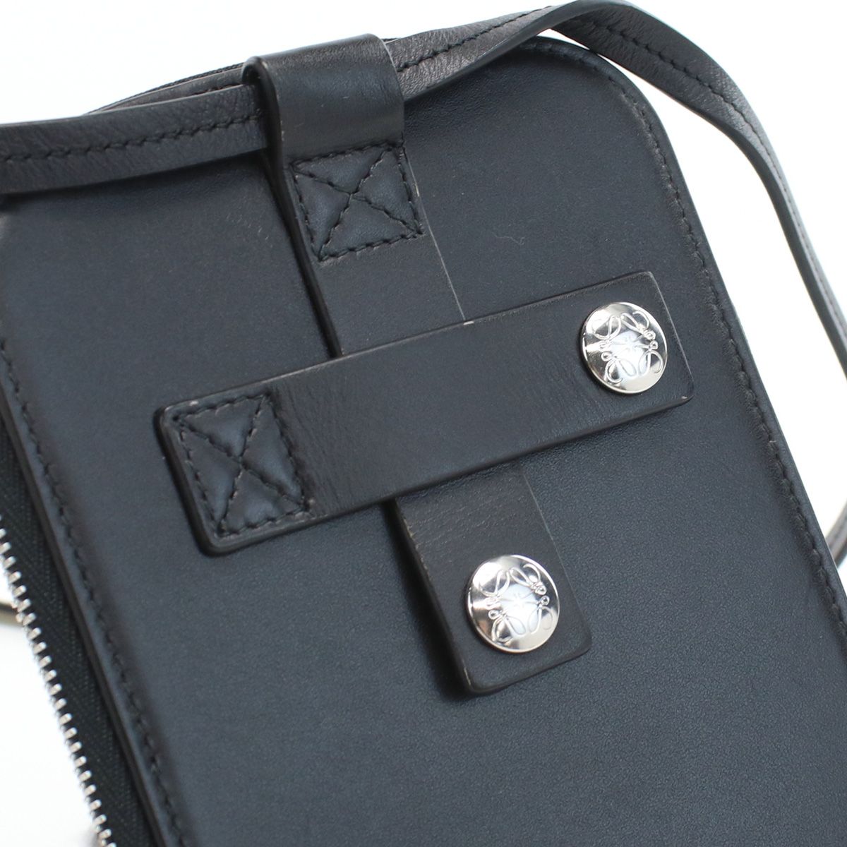 新着】ロエベ C500R47X01 レザー ブラック マルチ ファンクショナル  