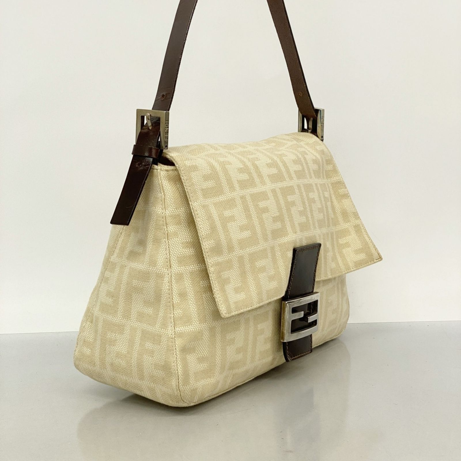 FENDI フェンディ　ハンドバッグ　カシミヤ　ベージュ　ズッカ柄 楽天市場】【FENDI】フェンディ『ズッカ柄 ハンドバッグ』2355