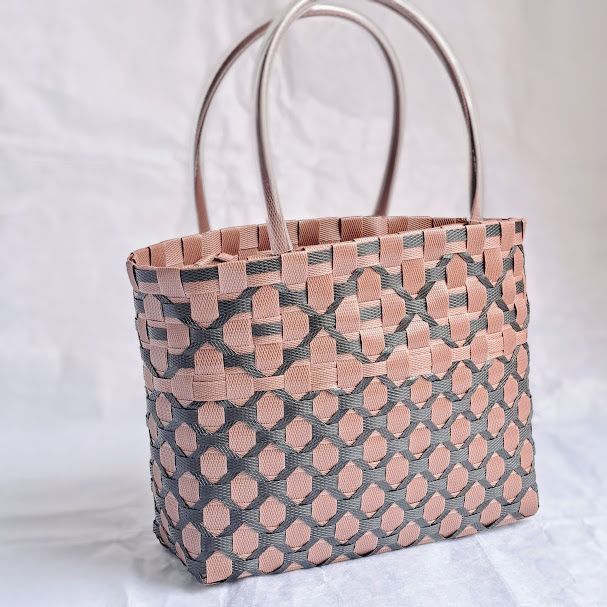 ppバンドのカゴ　むっちゃ Let's make a basket bag with PP band [Using 3 colors/Basic