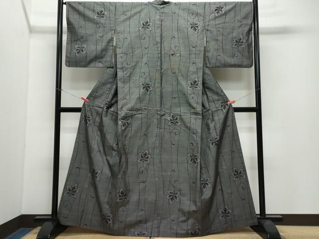 ヤフオク！ベストストア受賞店■平和屋着物■本場大島紬　丸宮織物謹製　泥染　流水文様　逸品m604 ヤフオク！ベストストア受賞店□平和屋着物□極上 本場大島紬 白大島 150