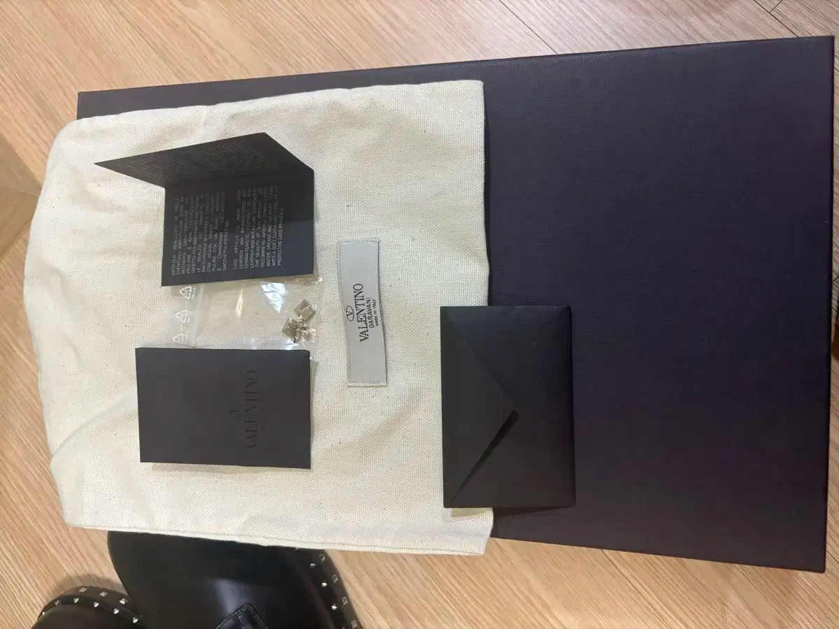  ヴァレンティノ ロックスタッズ 靴 42 サイズ ローファー ブーツ 革靴