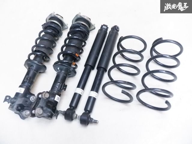 ダイハツハイゼットカーゴ(S321V) 純正サスペンションセット 程度良好】 ダイハツ純正 S710V ハイゼットカーゴ 4WD R4年