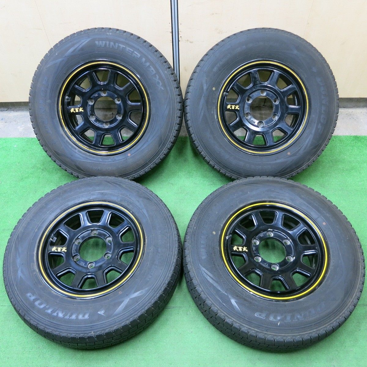 送料無料* バリ溝！9.5分☆ハイエース等 KYOHO 共豊 弐百式 195/80R15 スタッドレス ダンロップ ウインターマックス SV01  PCD139.7/6H☆4070902ナス - メルカリ