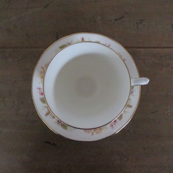 Colclough イギリスアンティーク ケーキプレー ティーカップ トリオ Colclough イギリスアンティーク ケーキプレー ティーカップ トリオ