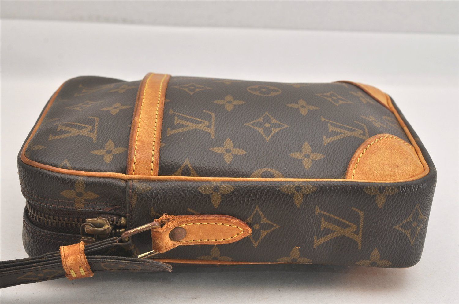 【ジャンク品】ルイヴィトン ダヌーブ ショルダーバッグ 楽天市場】【バッグ】LOUIS VUITTON ルイ ヴィトン モノグラム