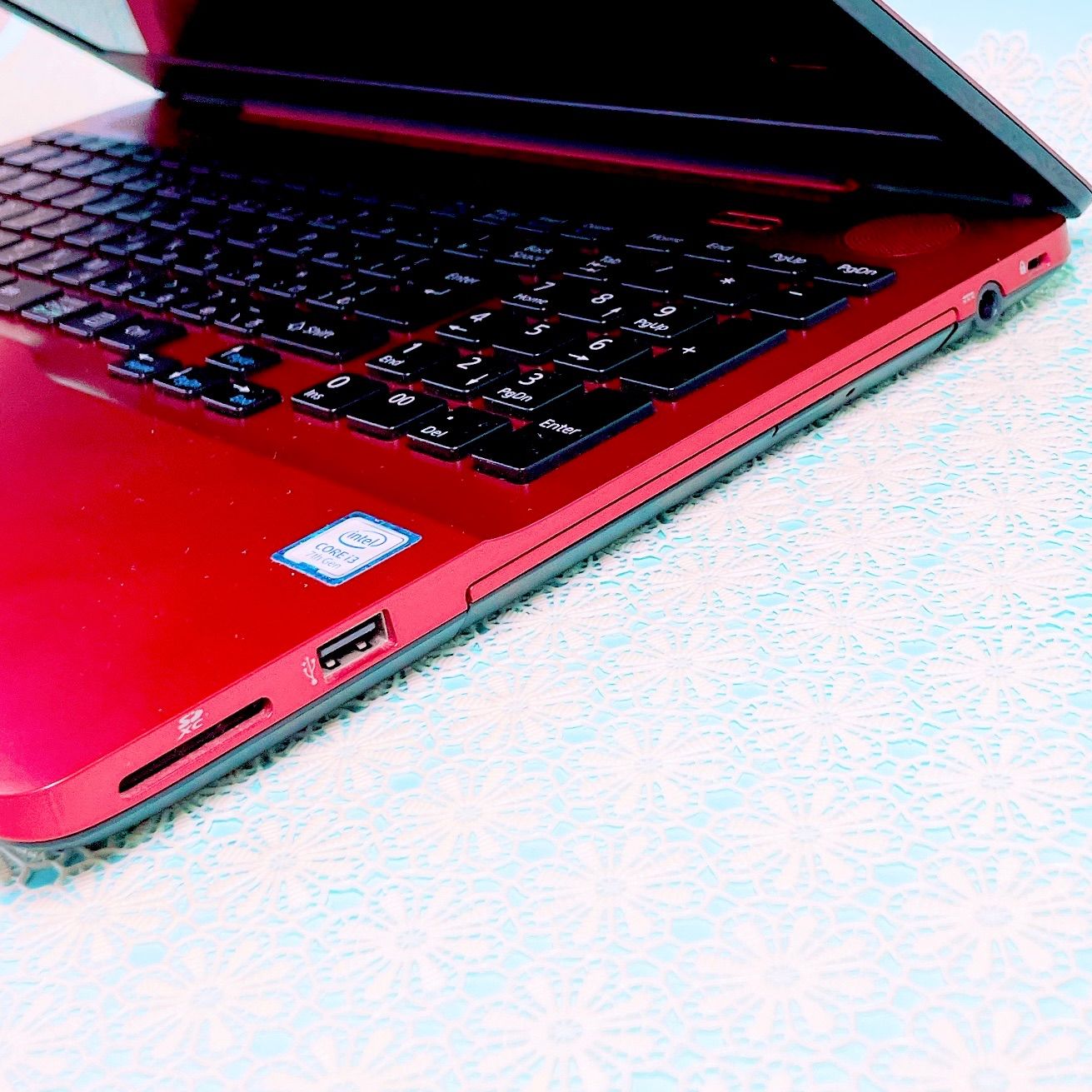 Corei7❣️大容量1TB✨️ブルーレイ小型！赤ノートパソコン✨️カメラ・テンキー付 Corei7❣️大容量1TB✨️ブルーレイ小型！赤ノートパソコン✨️カメラ