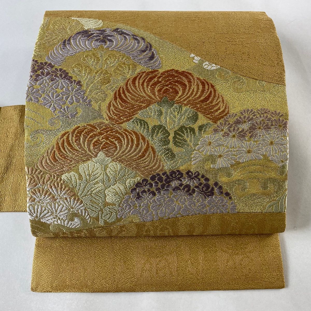 名古屋帯 金彩 刺繍 花柄 淡黄蘗色 グラデーション NO-1168 名古屋帯 金彩 刺繍 花柄 淡黄蘗色 グラデーション NO-1168