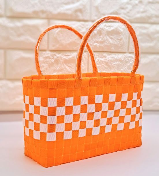 111 PPバンドカゴバック オレンジ×白 - メルカリ