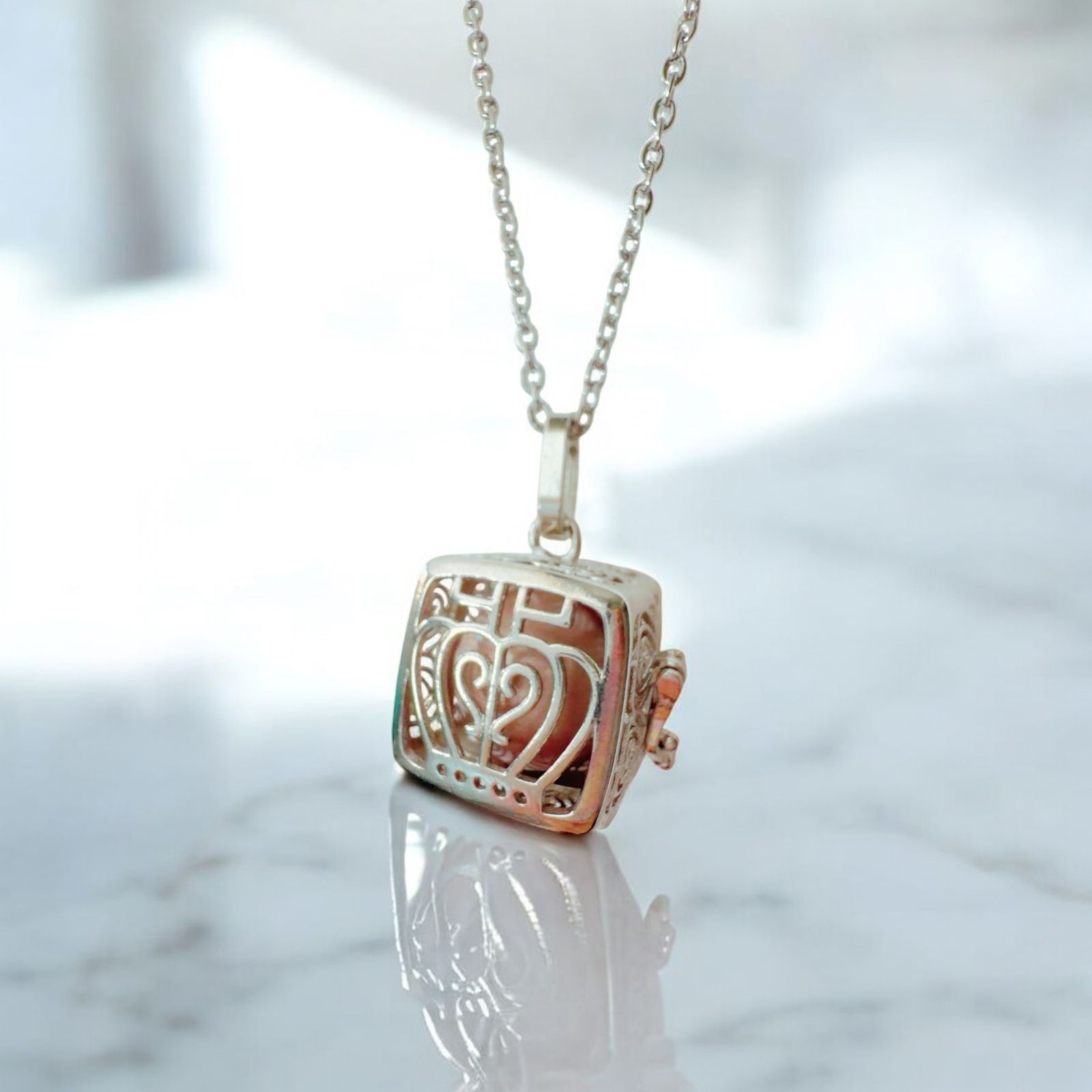 人生をやり直す 清らかな鈴の音が闇を寄せ付けない