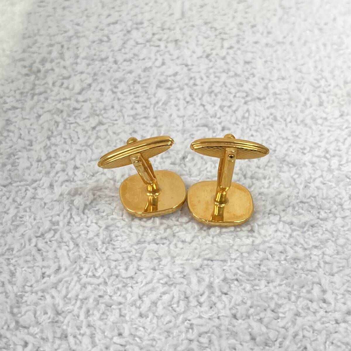 r*i様 dunhill ダンヒル　カフスボタン　ゴールド dunhill ダンヒル 金 ゴールド カフスボタン カフスリンク ダンヒル