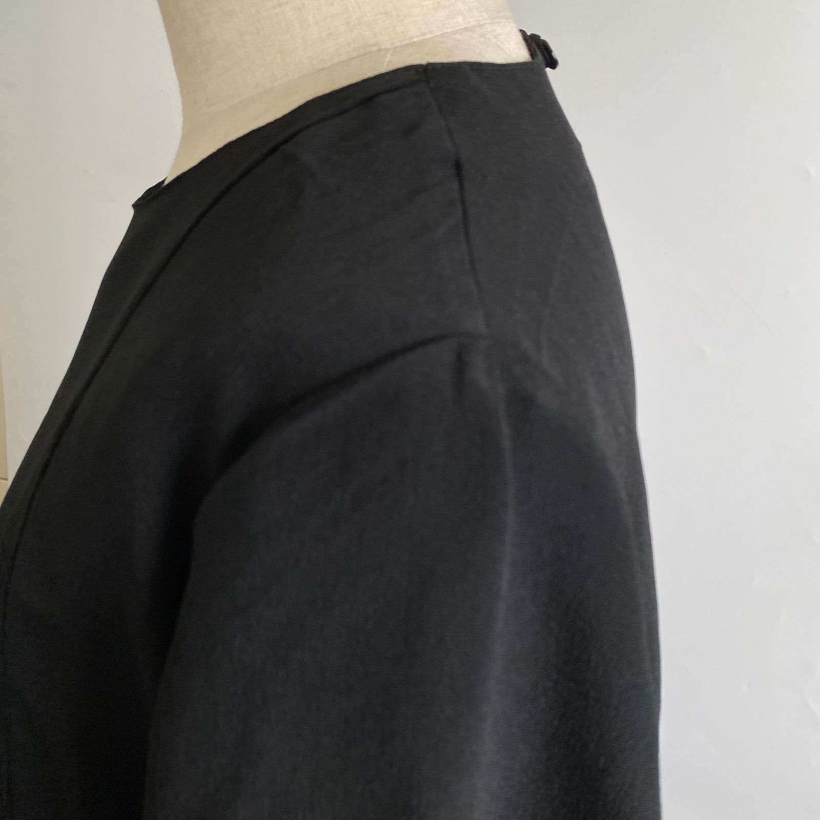 黒留袖リメイク 扇と花柄ロングワンピース