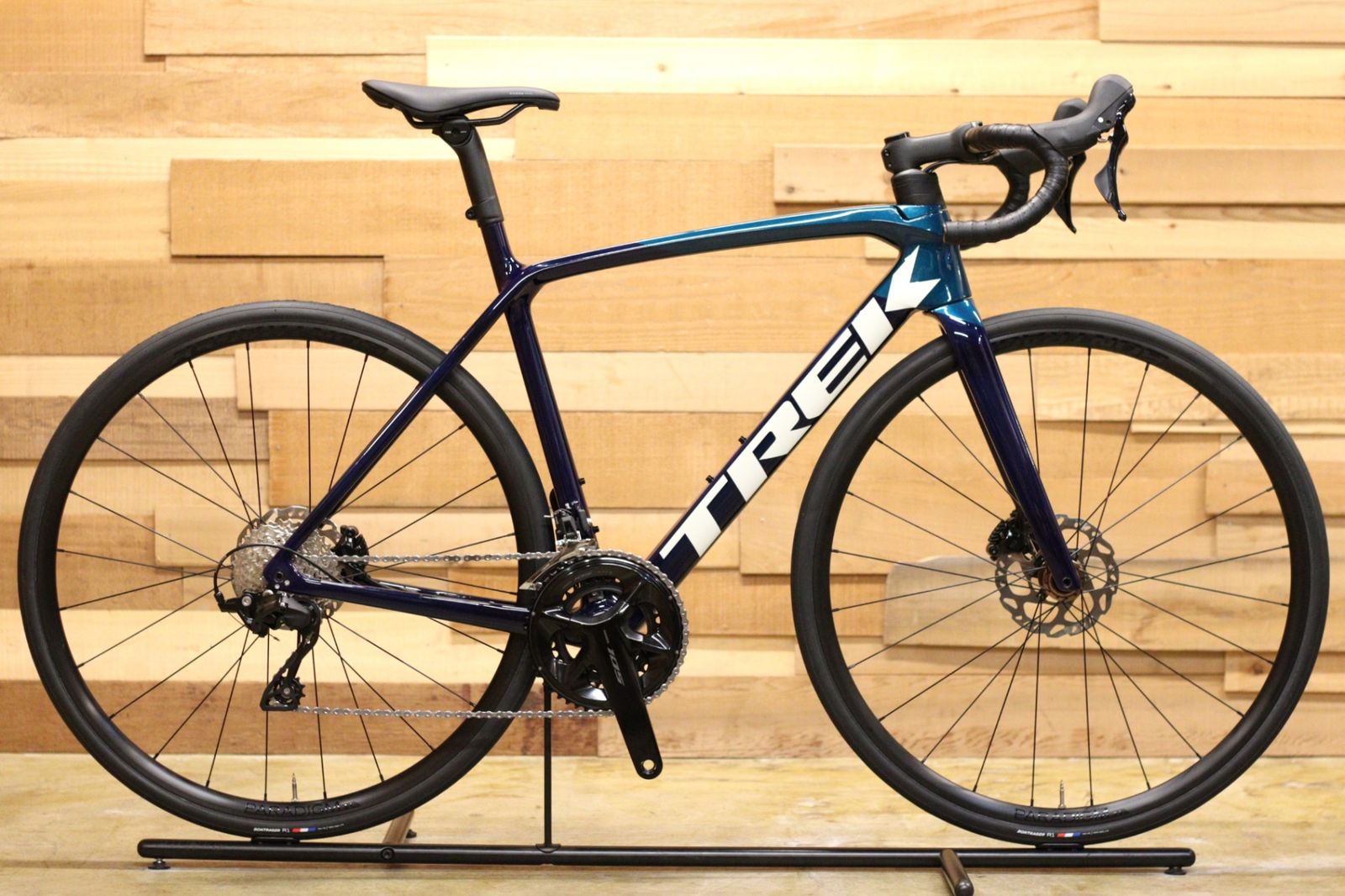 トレック TREK エモンダ EMONDA SL5 DISC 2025 54サイズ シマノ 105 R7120 12S カーボン ロードバイク 立川店