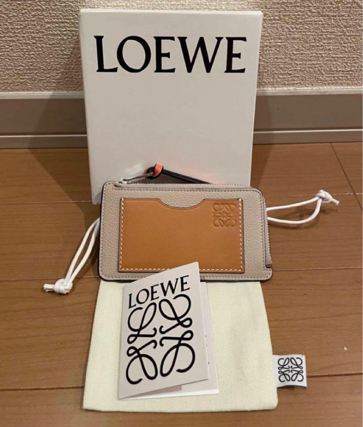 発送 LOEWE コインカードホルダー ソフトグレインカーフ
