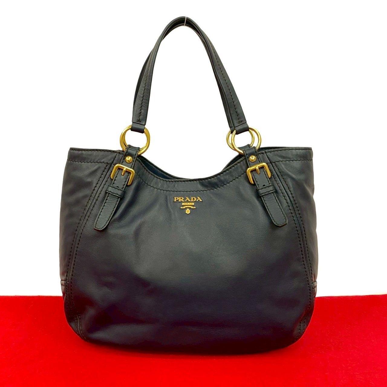 極 美品 希少品 PRADA プラダ ゴールド ロゴ 金具 レザー 本革