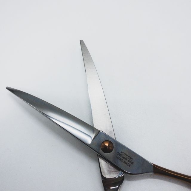 シルバーライン 国民三銃士 ノコギリ刃 7インチ カーブシザー シルバー