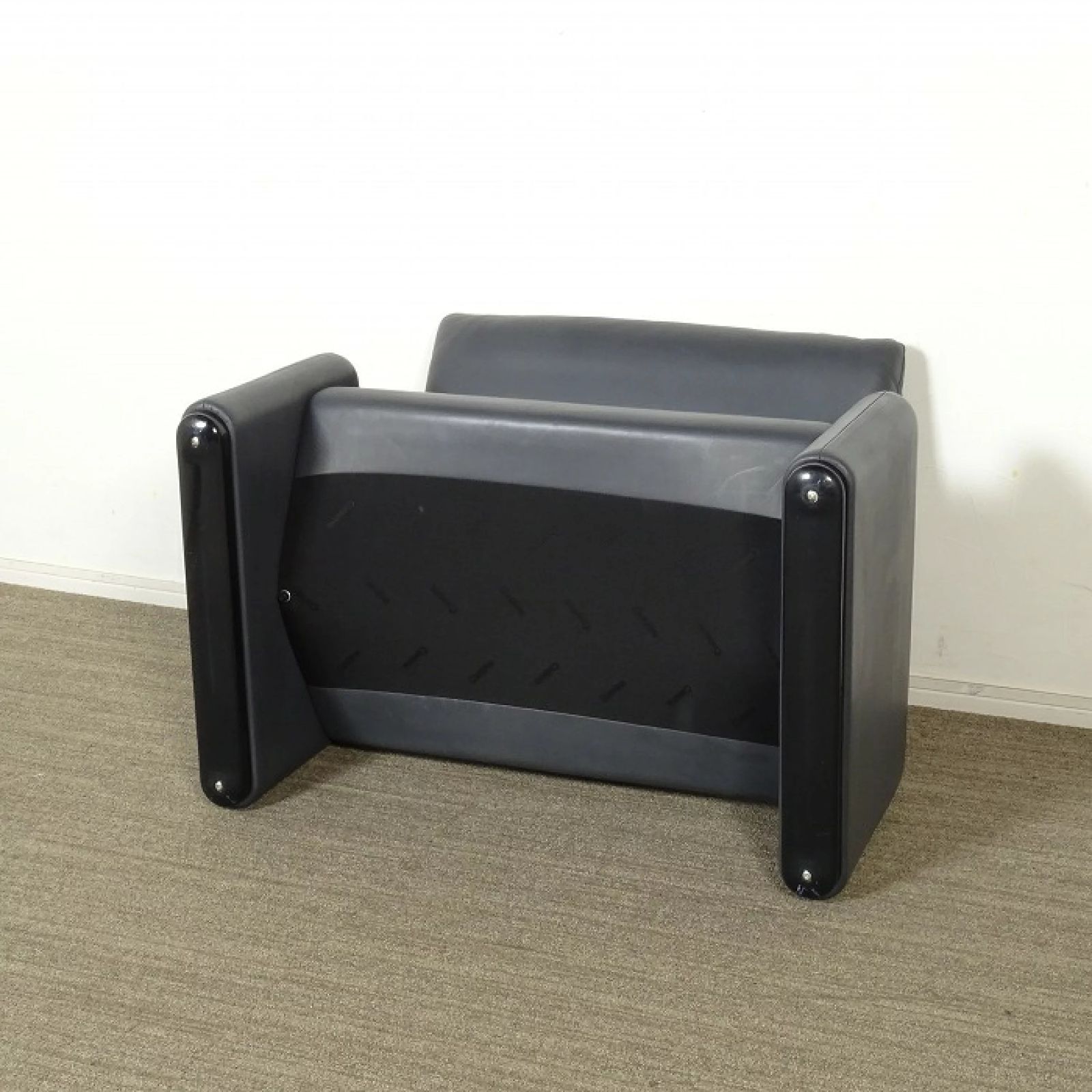 【展示極美品】 Cassina カッシーナ 675マラルンガ オットマン 本革 Cassina（カッシーナ）675-OT MARALUNGAマラルンガ オットマン