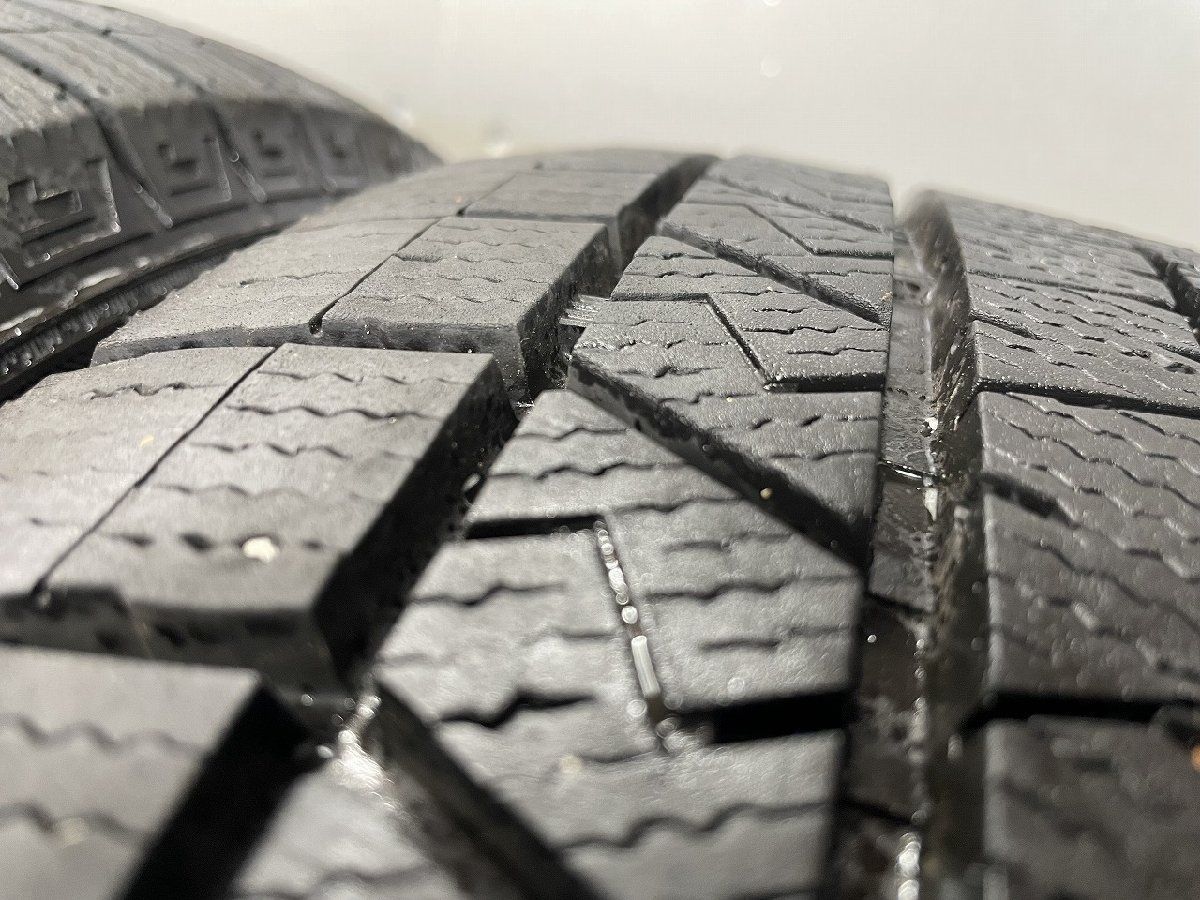 スタッドレス