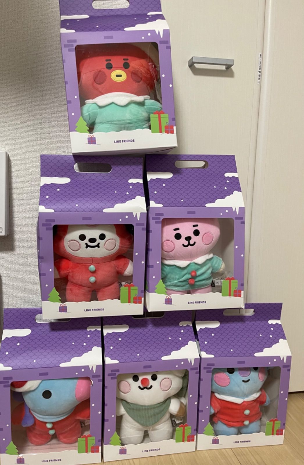 BT21 ホリデーぬいぐるみ クリスマス 2021バージョン各種 - メルカリ