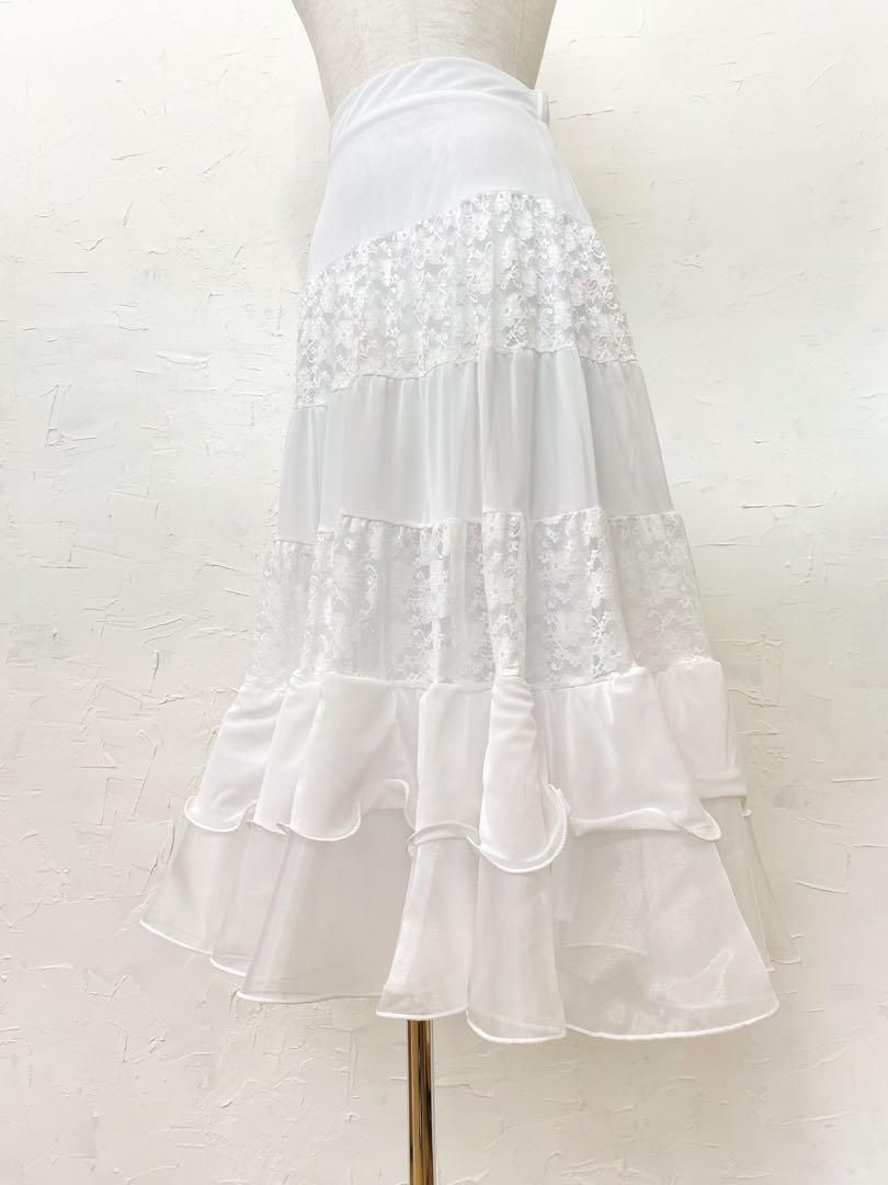 ふわふわ レースがかわいい 白 ティアードスカート ｍ060