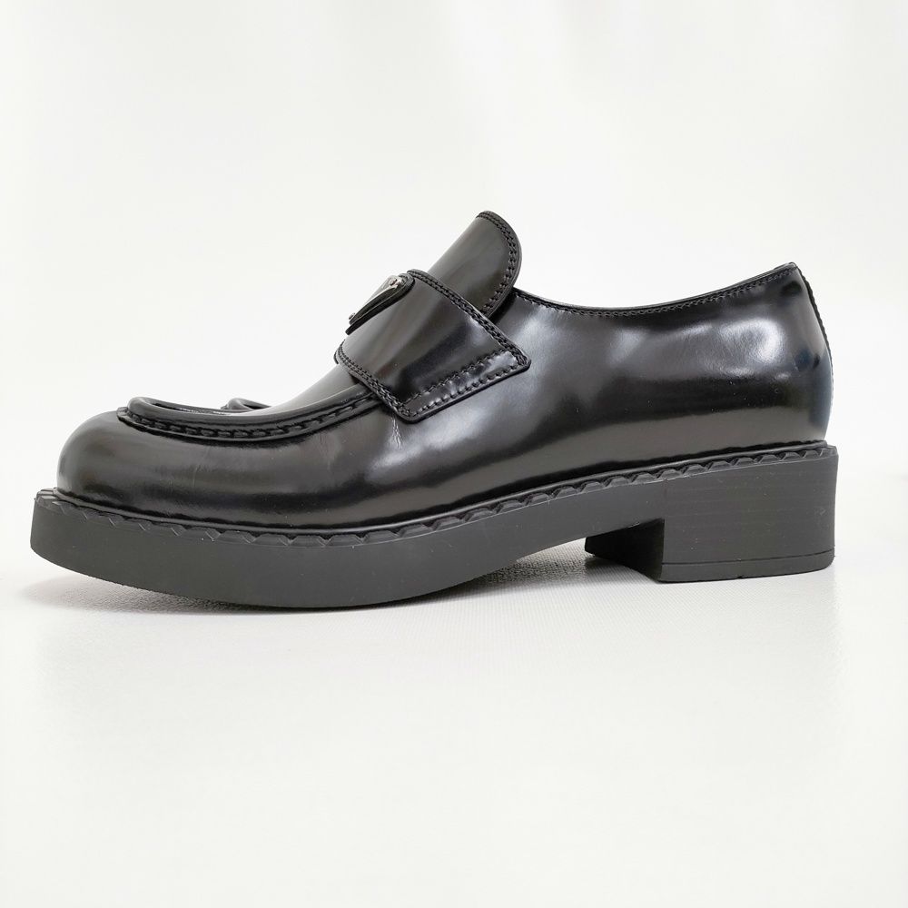 PRADA プラダチョコレートブラッシュドレザーローファー 定価 PRADA プラダチョコレートブラッシュドレザーローファー 定価