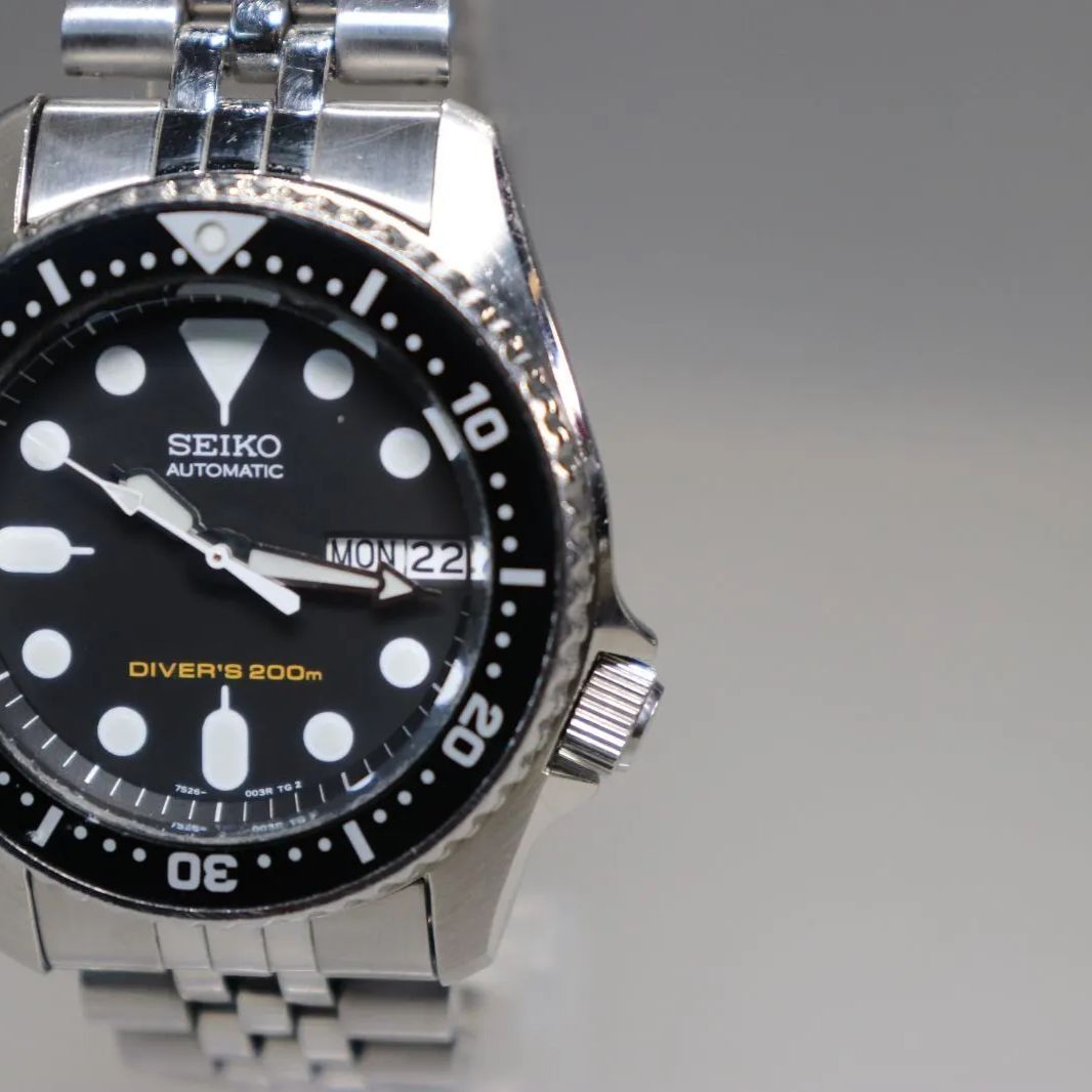 オメガ OMEGA スピードマスター 隔て マーク40 コスモス トリプル  