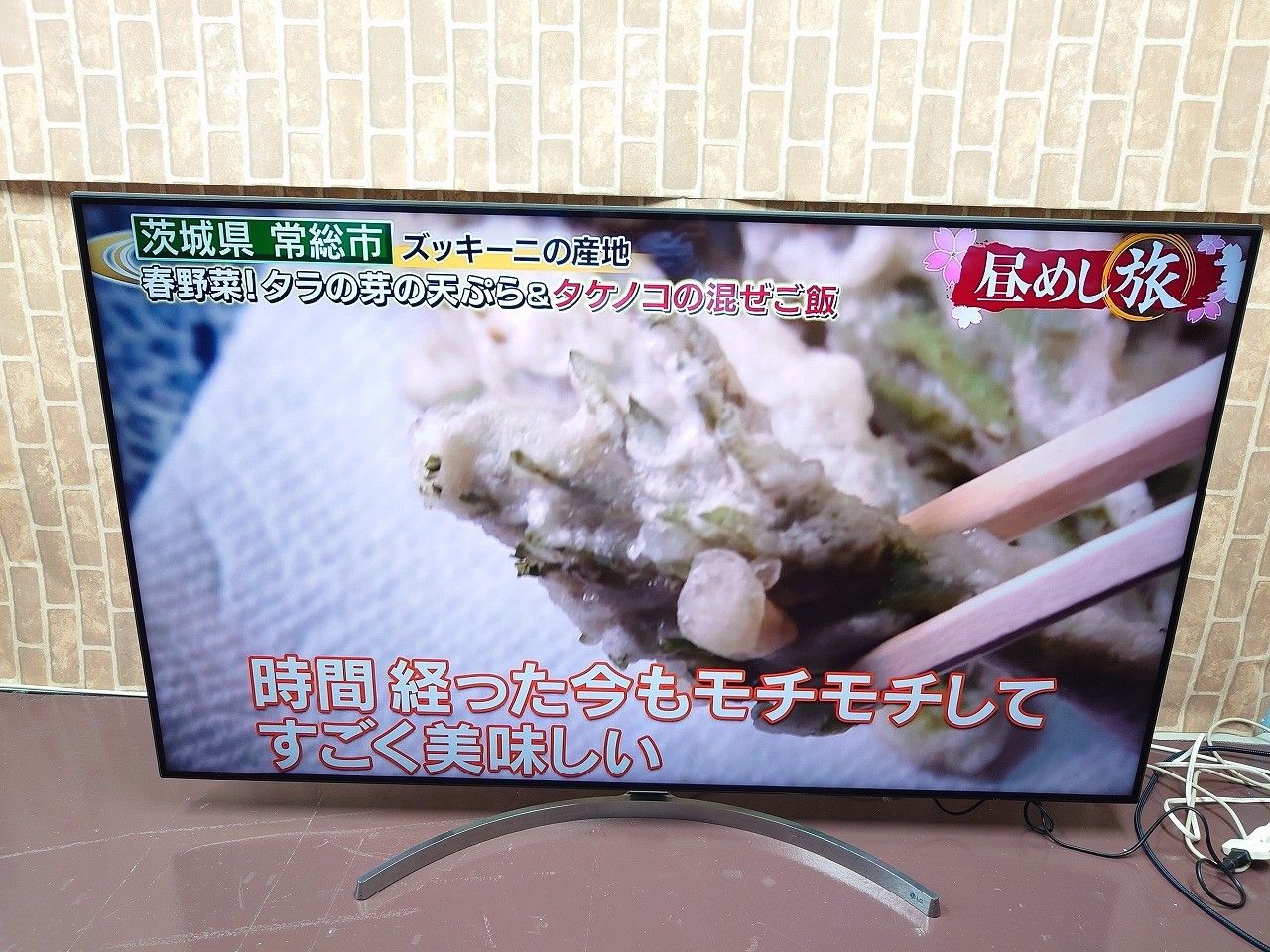 4K 液晶テレビ