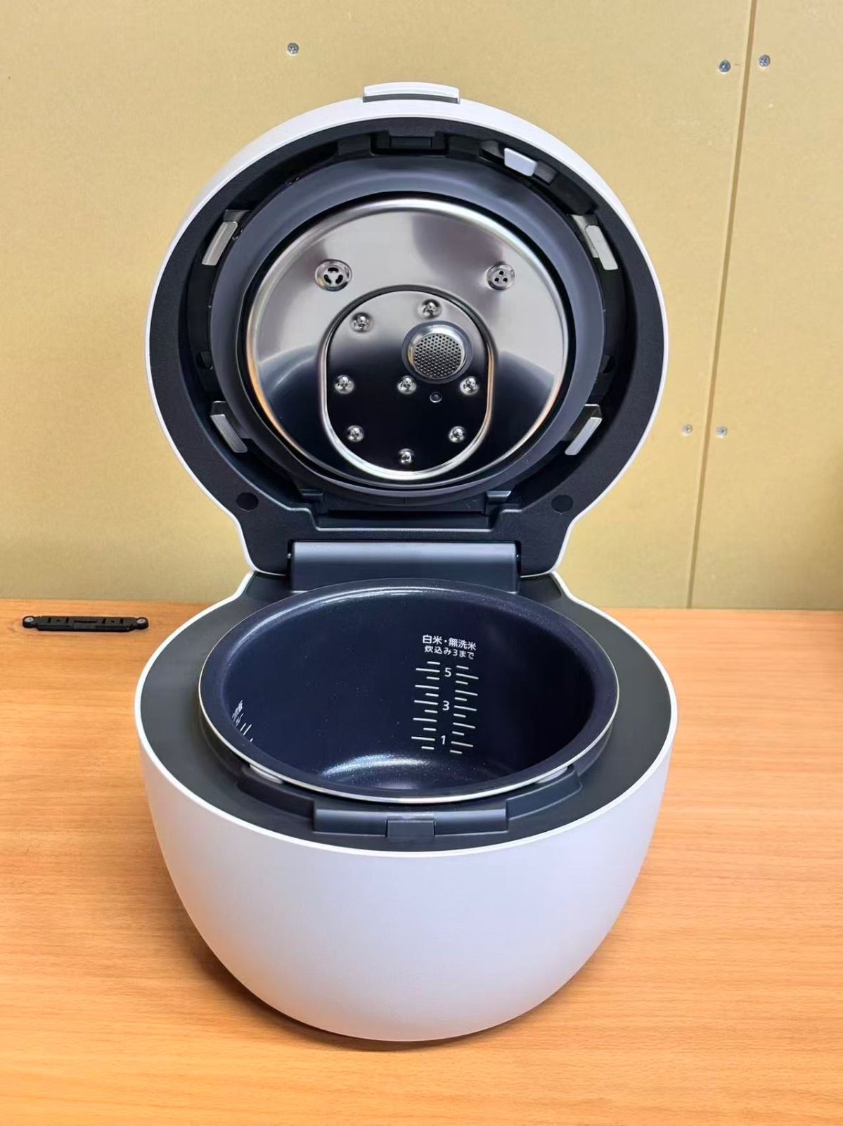 【未使用】　Bistro SR-V10BB H 炊飯器　ライトグレージュ パナソニック ビストロ SR-V10BB-H [ライトグレージュ] 価格比較