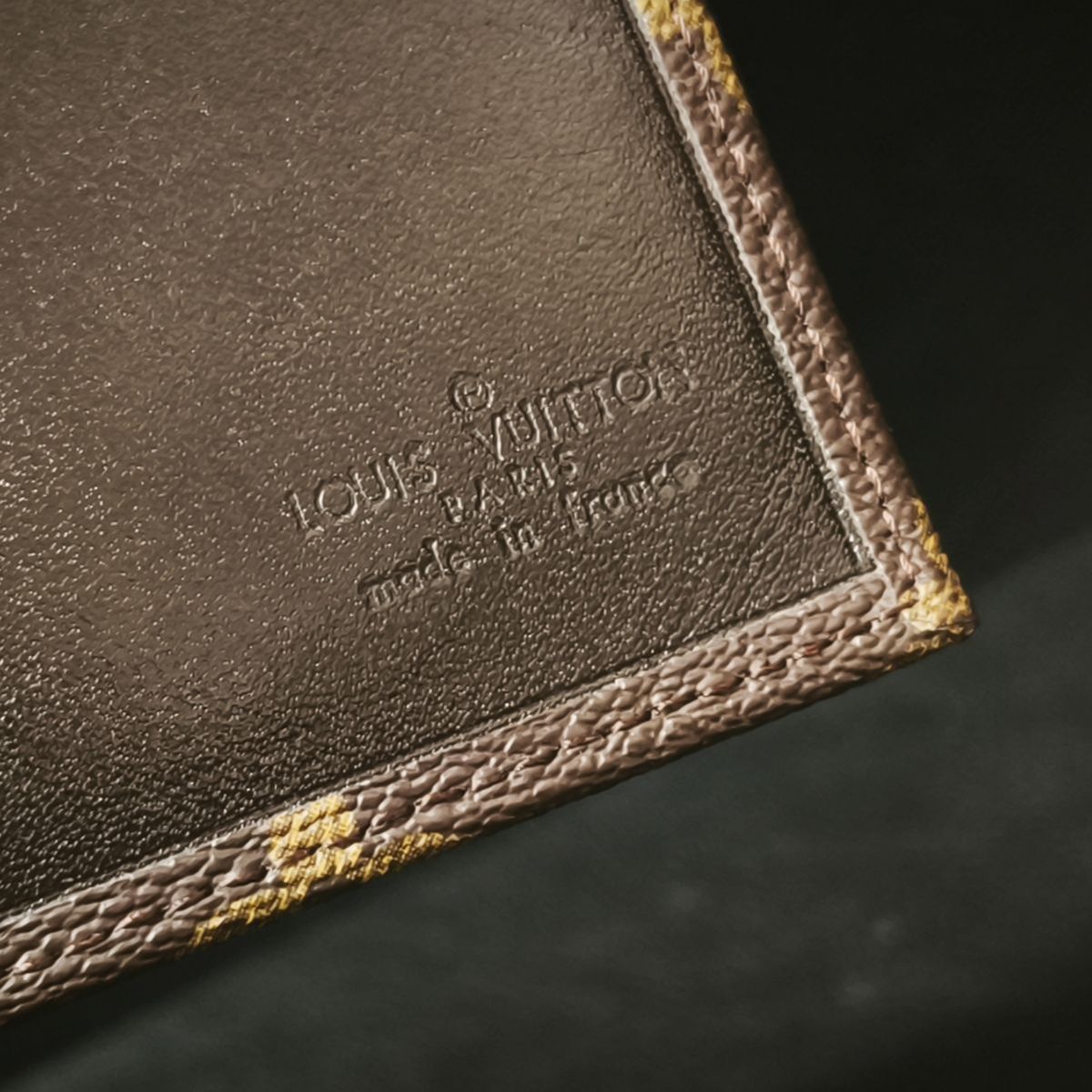 ハンドメイド 国産牛革 姫路レザー ヘビタン鞣し革 ミドルトラッカー