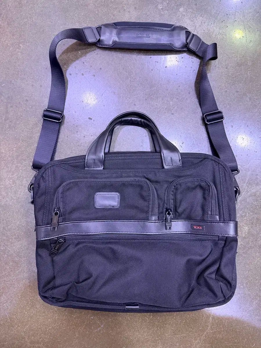 トゥミ ブリーフケース 拡張型 書類バッグ クロスバック