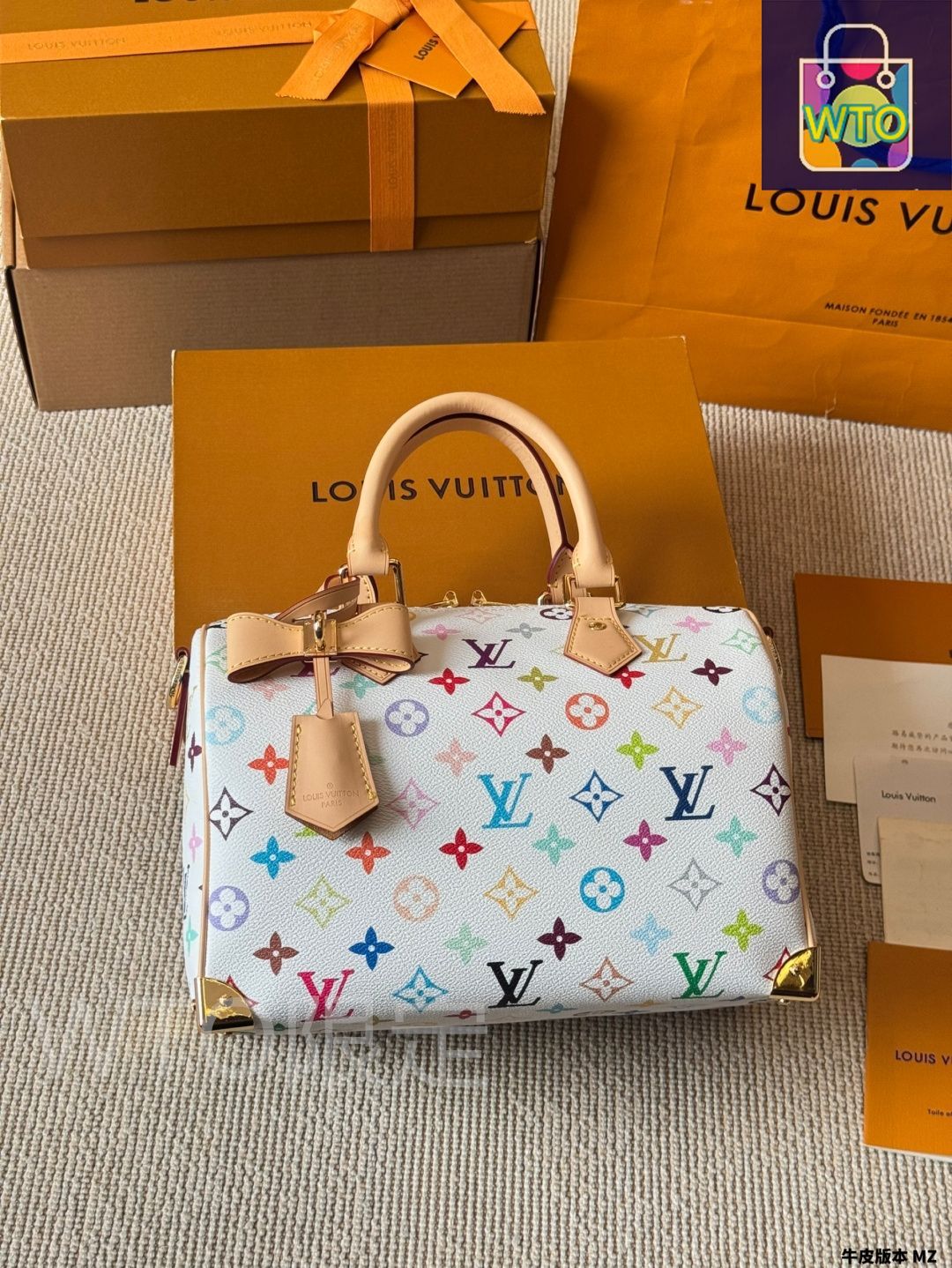 限定品　廃盤LouisVuittonローズ M95836値下げします。 限定品 廃盤LouisVuittonローズ M95836値下げします