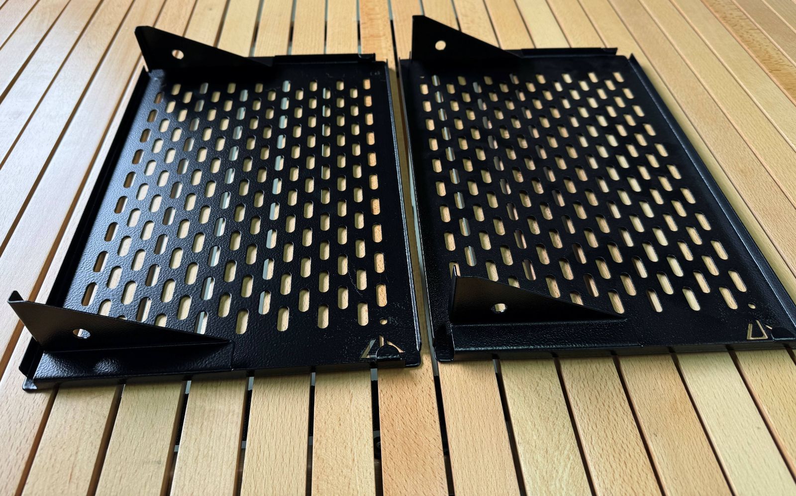 未使用 ブラックデザイン アイアンプレート ノーマル2枚セット