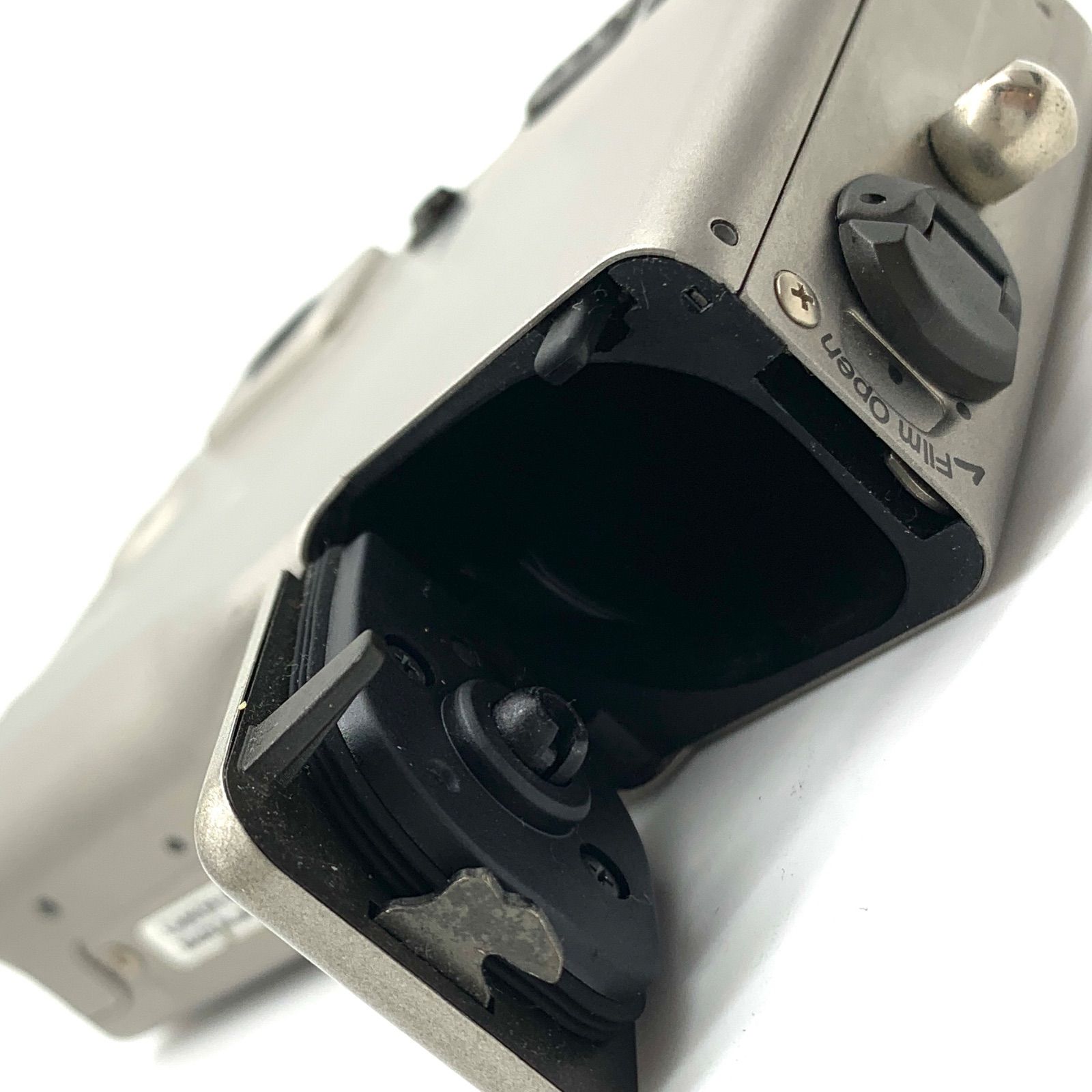 コンパクトフィルムカメラ