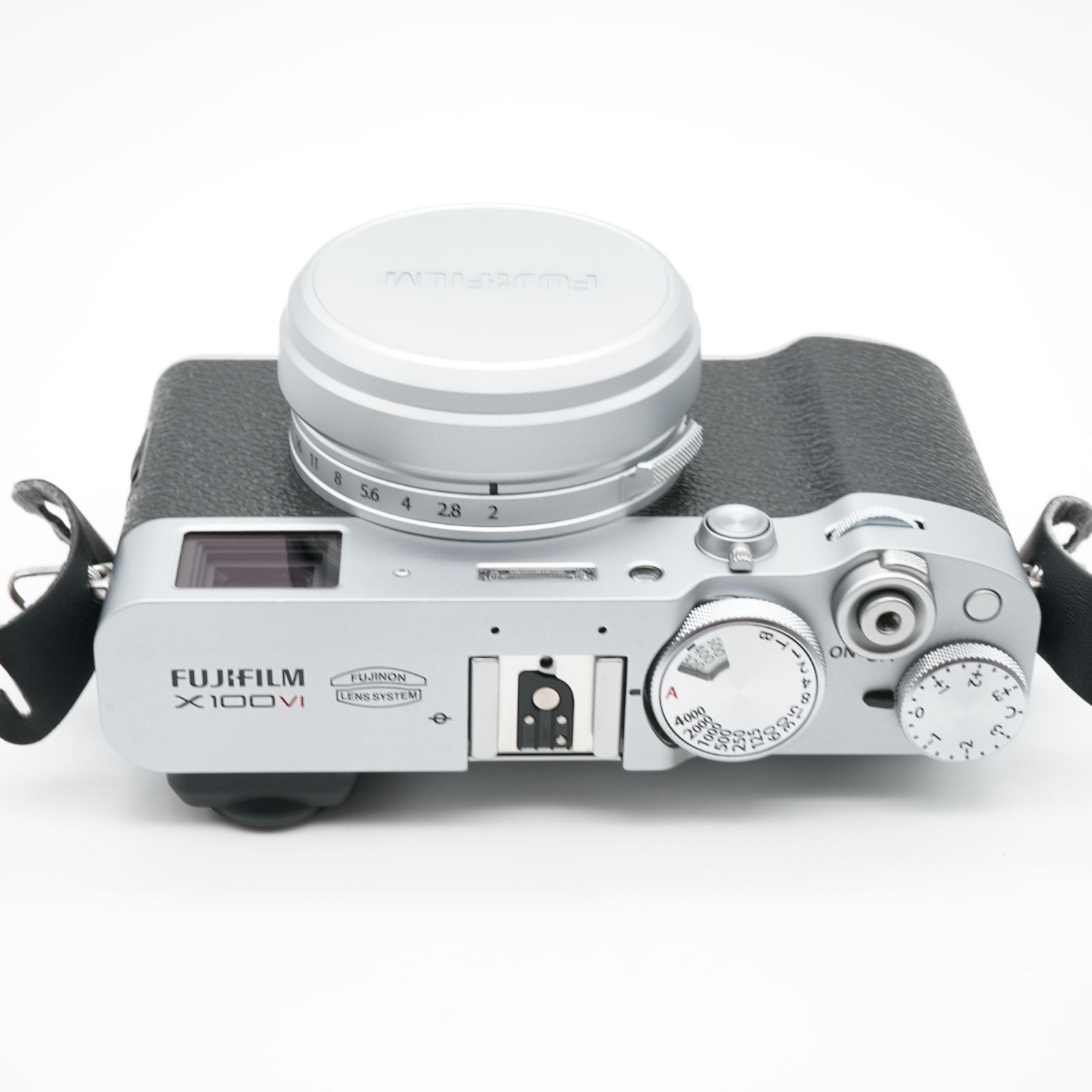 【美品】Fujifilm x100vi 元箱付/シャッター数2,000回 FUJIFILM X100 VI (SILVER)