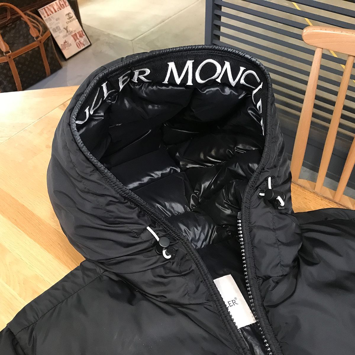 モンクレールブラック ダウンジャケット MONCLER モンクレール 23AW MONTCLA GIUBBOTTO モンクラー