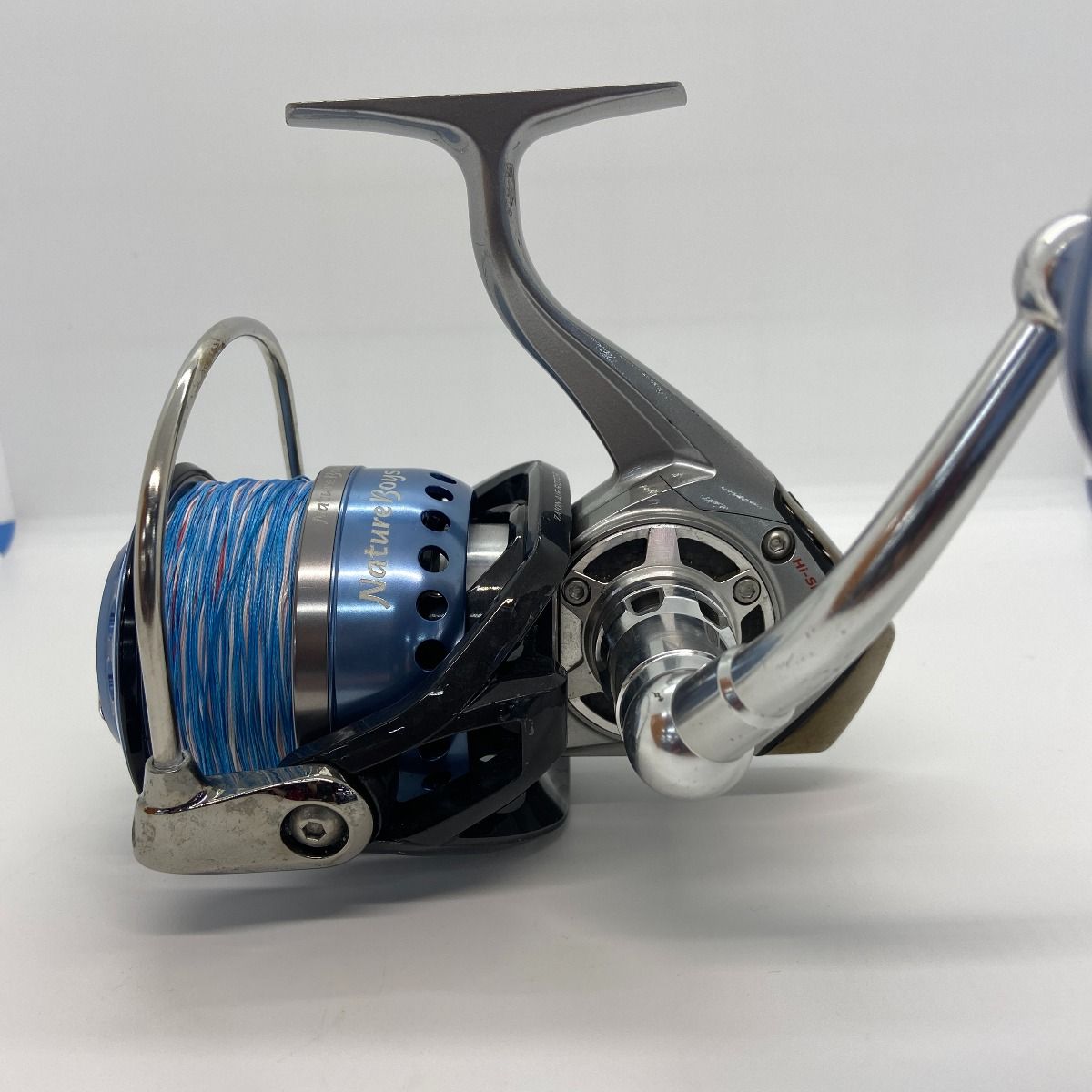 ΨΨDAIWA ダイワ スピニングリール 10ソルティガ5000H ネイチャーボーイズスプール・カスタムハンドル付き 059527 - メルカリ