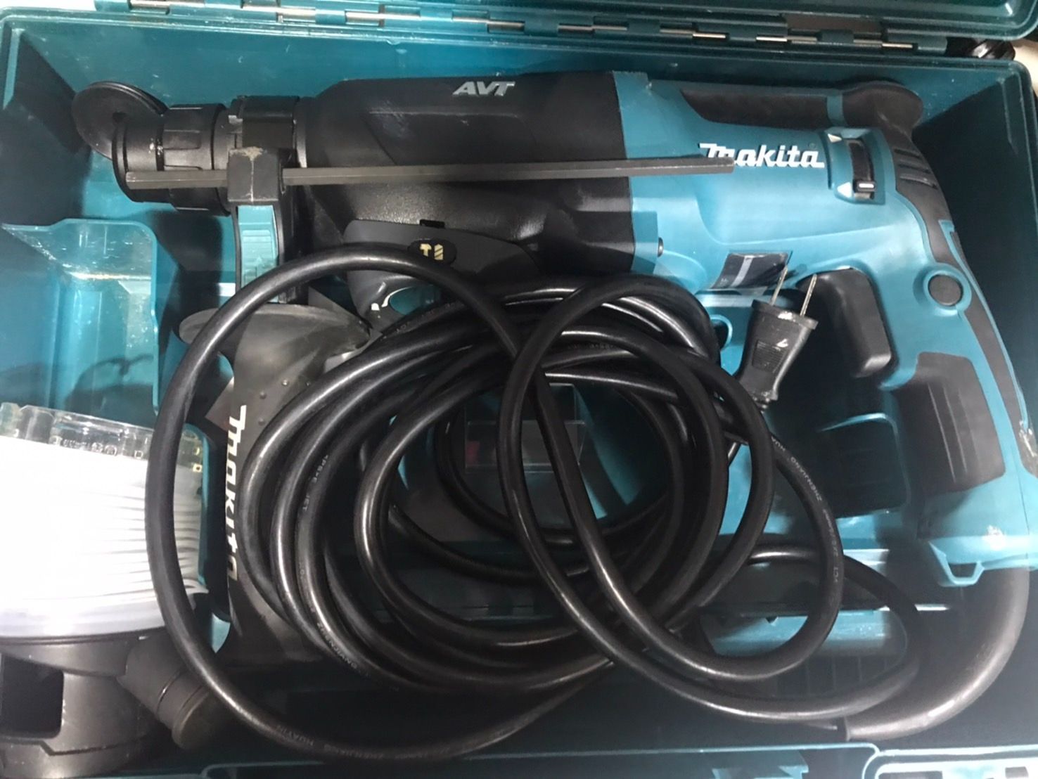 makita ハンマドリル HR2601F 26mm