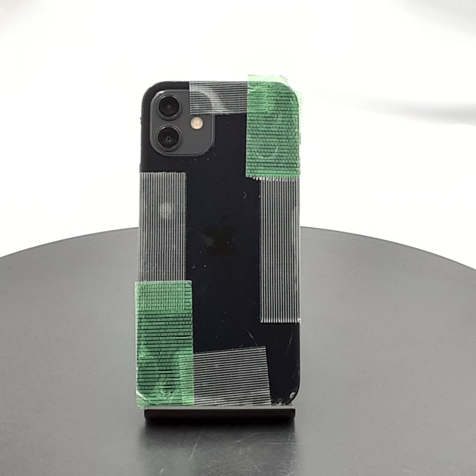 ☆ジャンク/起動×☆Apple iPhone 12 64GB ブラック MGHN3 J/A キャリア