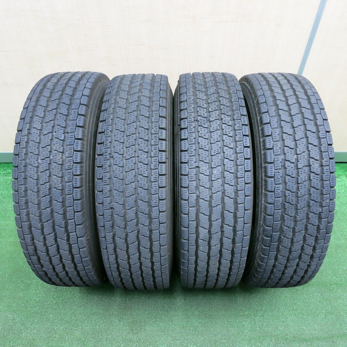 *送料無料* バリ溝！9分★スタッドレス 165/80R13 ヨコハマ アイスガード iG91 SIBILLA V88 シビラ 13インチ  PCD114.3/5H★4040903TNス