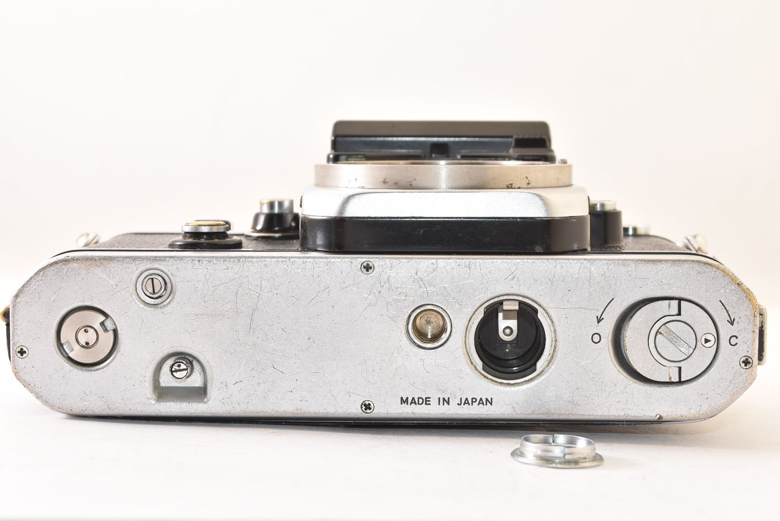 シルバー フィルム一眼レフカメラ