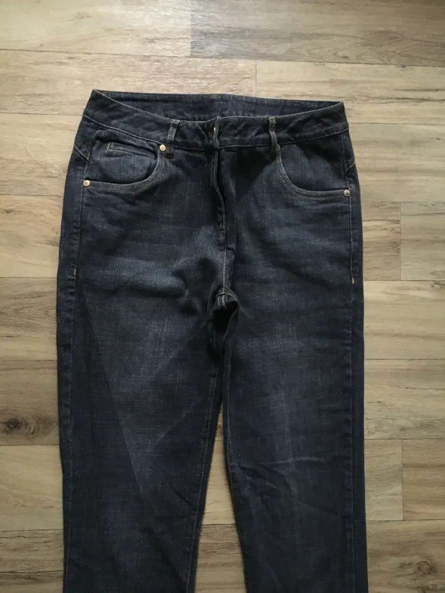 ブルネロ クチネッリ ブラックブルーデニムパンツ