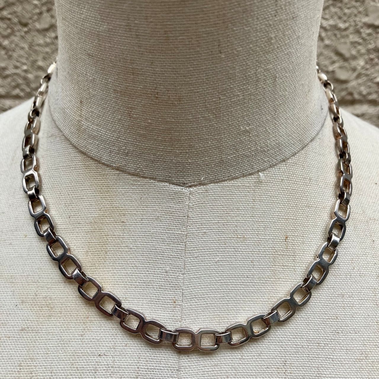 SILVER925 INFINITY CHAIN NECKLACE/シルバー/ネックレス - メルカリ SILVER925 INFINITY CHAIN NECKLACE/シルバー/ネックレス - メルカリ