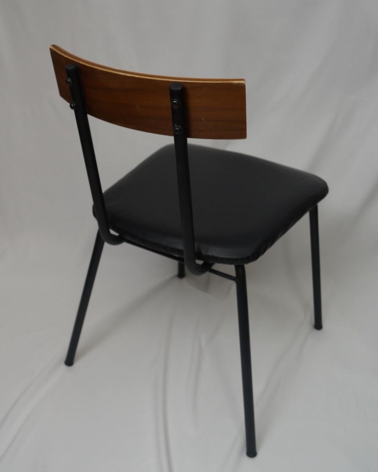 【バラ購入可/6日まで出品】ニトリ ダイニングチェア (ステインSD MBR) 楽天市場】[幅48cm] ダイニングチェア (ステインSD MBR) ニトリ