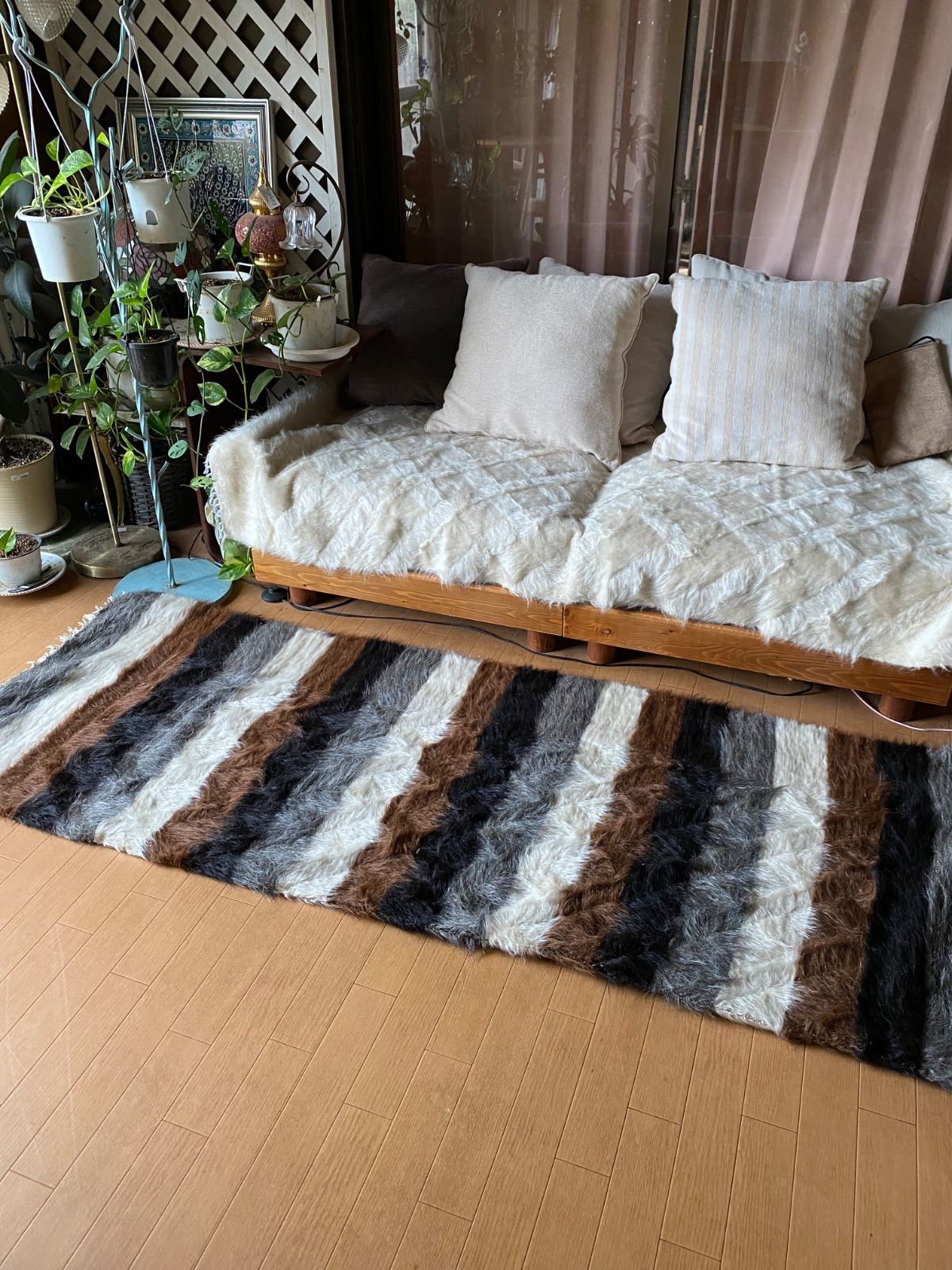 4種類のアンゴラヤギの自然の色が楽しめる！ボーダーがとても