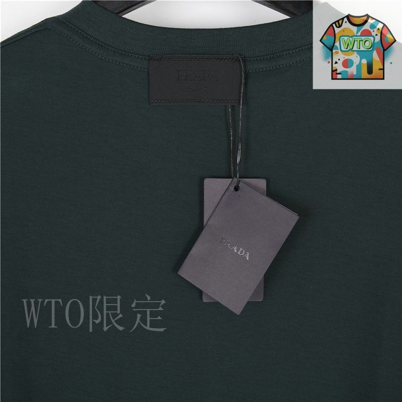 今日WTO】Prada クラシック三鉄牌角標半袖 T-QK73 - メルカリ