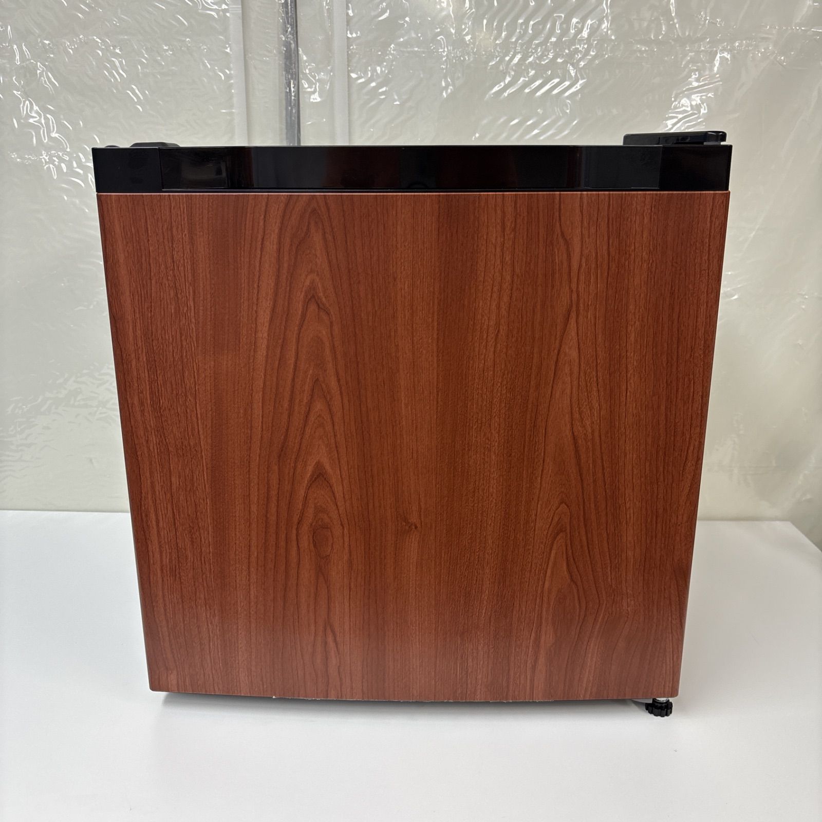 I336 製の ♪ アイリスオーヤマ 冷凍庫 31L 右開き 動作 済 クリーニング済