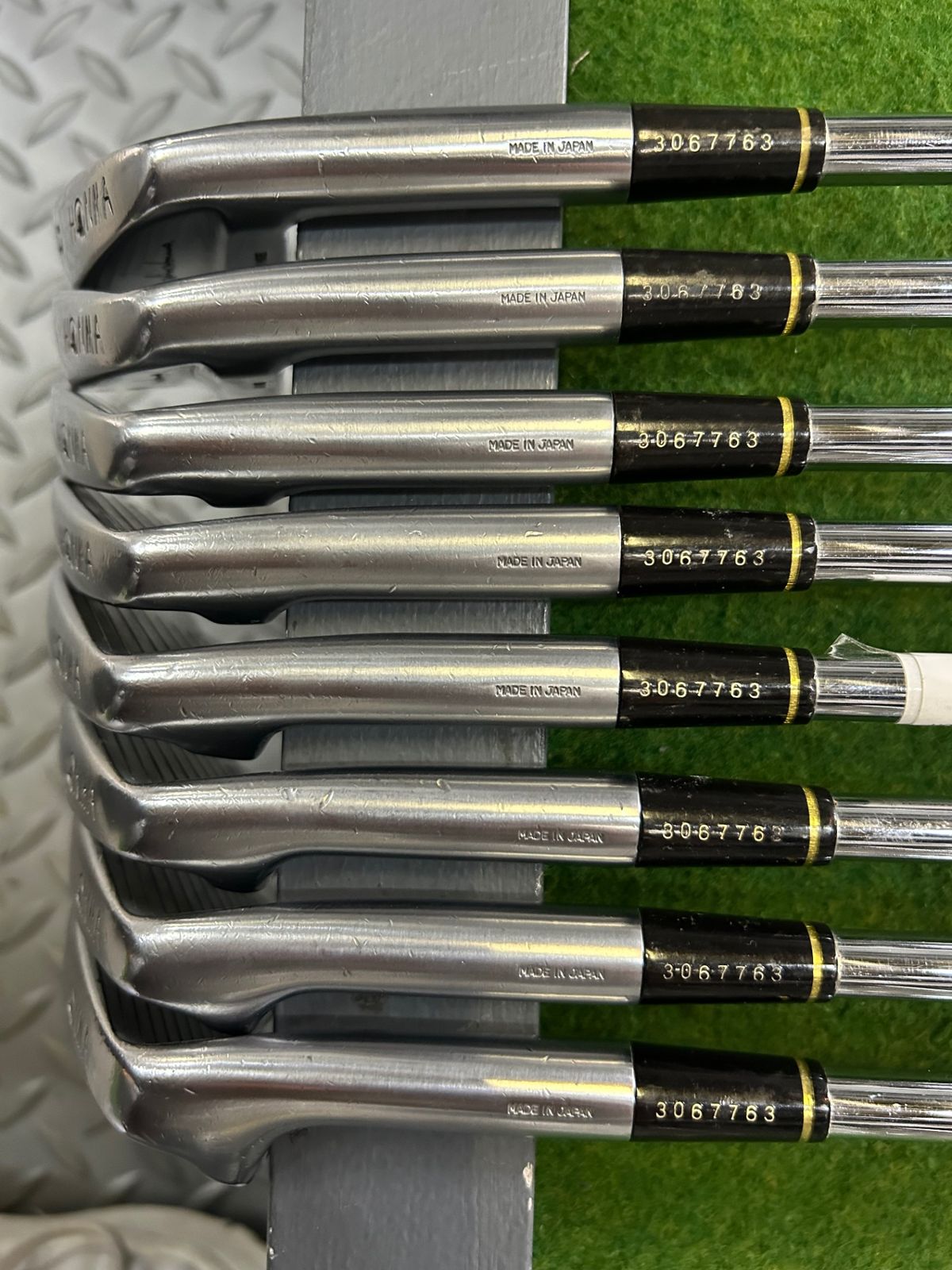 HONMA TOUR WORLD 717P 4番3番　2本　DG200S 本間ゴルフ HONMA TOURWORD PP-717 ダイナミックゴールド S200 3-Pw 8