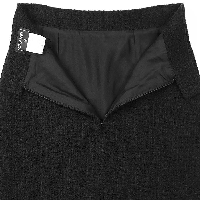 CHANEL シャネル 09C P34889 スカート ツイード ウール シンプル シグネチャー ロゴ COCOマークボタン バックファスナー＆スリット ボトムス レディース サイズ 38 ブラック 黒 フランス製 カール ラガーフェルド期 GULLKHAN_COM